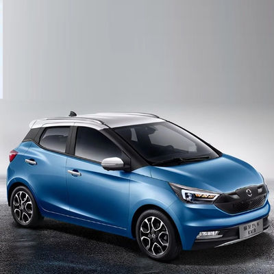 ভালো দাম 2023 এনার্জি জেএমসি ইভি 3 ইলেকট্রিক কার সেডান সাদা / নীল ম্যাক্স শক্তি 36 কেডব্লিউ দ্রুত গতি 100 কিমি / ঘন্টা শহরের ড্রাইভিং জন্য আদর্শ অনলাইন